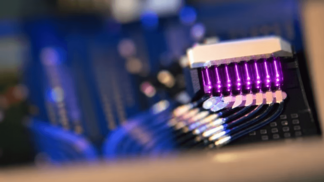 La startup neerlandesa Photon Bridge recauda 10 millones de euros para resolver el futuro cuello de botella de los láseres en la IA